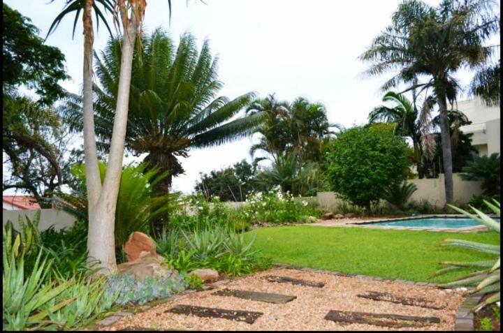 Mahogany Villa Guesthouse - Solar Ballito Exterior photo